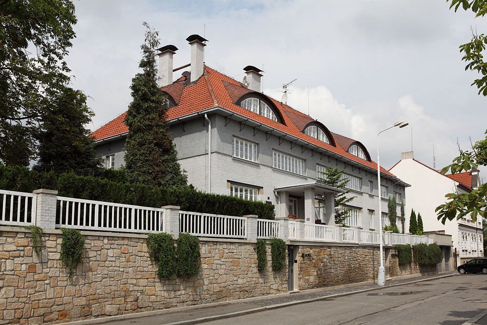Art Deco Hoffmann Hotel Kladno